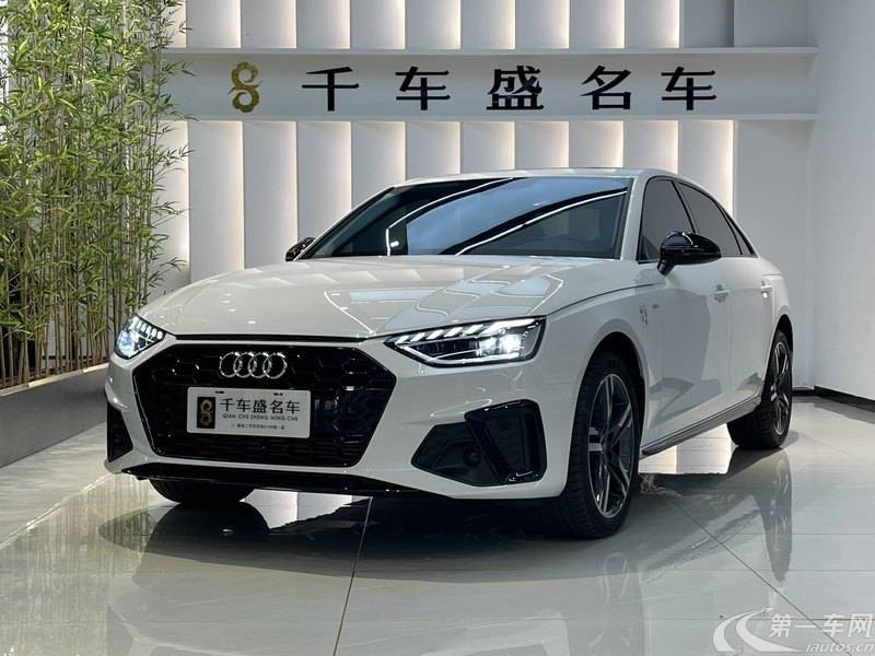 奥迪A4L 2022款 2.0T 自动 豪华动感型 (国Ⅵ) 