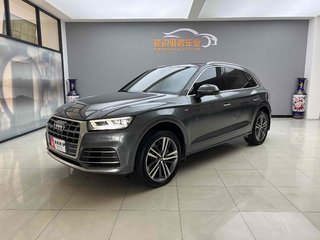 奥迪Q5L 45TFSI 2.0T 自动 尊享运动型 