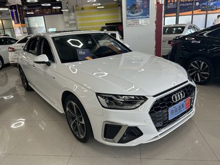 奥迪A4L 35TFSI 2.0T 自动 时尚动感型 