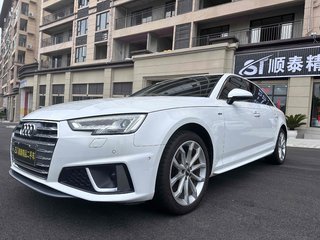 奥迪A4L 40TFSI 2.0T 自动 时尚型 