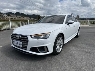 奥迪A4L 40TFSI 2.0T 自动 时尚型 