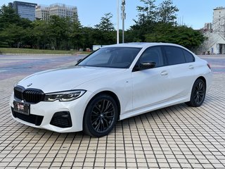 宝马3系 325Li 2.0T 自动 改款M运动曜夜版 