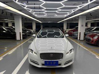 捷豹XJ 3.0T 典雅商务版 