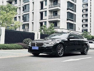 宝马5系 525i 2.0T 自动 M运动套装 