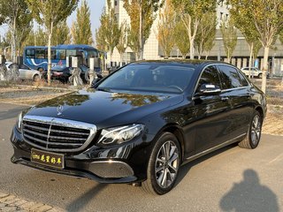 奔驰E级 E260L 4MATIC 