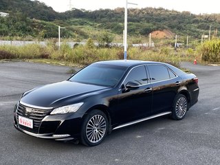 丰田皇冠 2.0T 