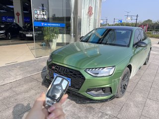 奥迪A4L 40TFSI 2.0T 自动 豪华致雅型 