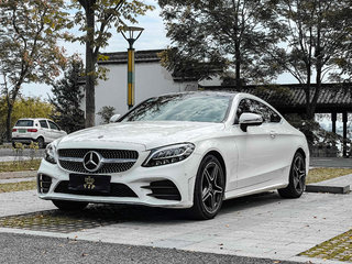 奔驰C级Coupe C260 1.5T 自动 轿跑版 