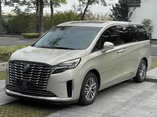 别克GL8 ES陆尊 2.0T 自动 653T尊享型 