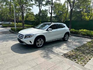奔驰GLA 200 1.6T 自动 动感型 