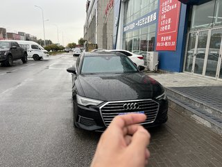 奥迪A6L 40TFSI 2.0T 自动 豪华致雅型 