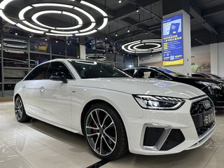 奥迪A4L 45TFSI 2.0T 自动 quattro臻选动感型 