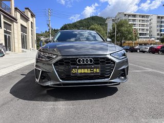 奥迪A4L 40TFSI 2.0T 自动 时尚动感型 