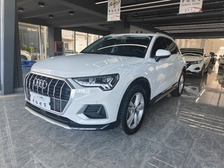 奥迪Q3 35TFSI 1.4T 自动 时尚致雅型 