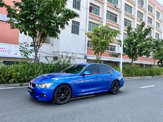 宝马3系 320i 2.0T 自动 M运动曜夜版 