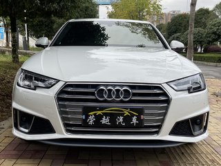 奥迪A4L 40TFSI 2.0T 自动 运动型 