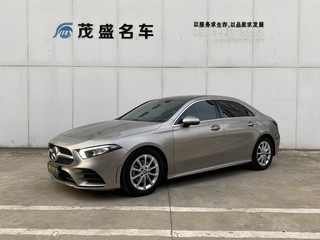 奔驰A级 A200L 1.3T 自动 运动轿车版 