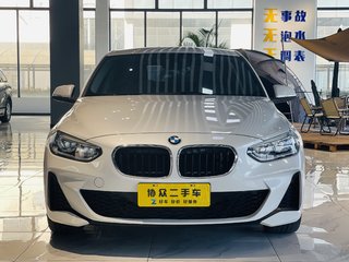 宝马1系 120i 1.5T 自动 时尚型 