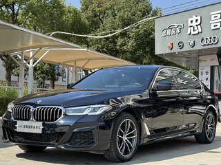 宝马5系 525Li 2.0T 自动 M运动套装 