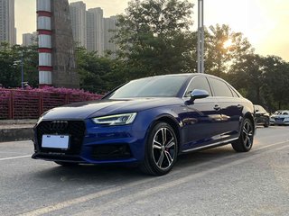 奥迪A4L 40TFSI 2.0T 自动 30周年时尚型 