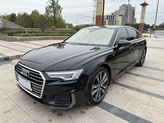 奥迪A6L 40TFSI 2.0T 自动 豪华致雅型 