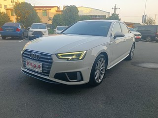 奥迪A4L 40TFSI 2.0T 自动 时尚型 