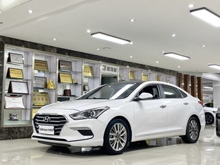 现代名图 1.8L 自动 智能型 