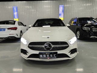 奔驰A级 A180L 1.3T 自动 运动轿车版 