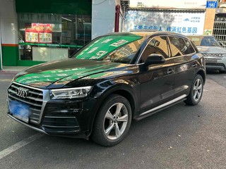 奥迪Q5L 40TFSI 2.0T 自动 荣享进取型 