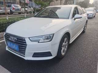 奥迪A4L 40TFSI 2.0T 自动 进取型 