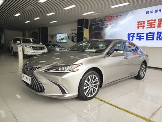 雷克萨斯ES 300h 2.5L 自动 卓越版 