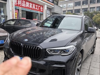 宝马X5 xDrive40Li 3.0T 自动 改款M运动套装 