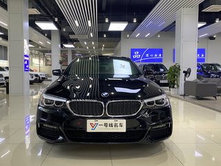 宝马5系 530Li 2.0T 自动 领先型M运动套装 