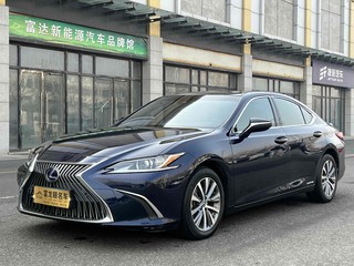 雷克萨斯ES 300h 
