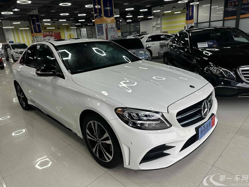 奔驰C级 C260 2019款 1.5T 自动 运动版 (国Ⅵ) 