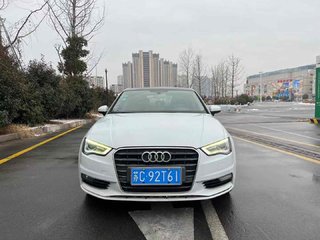 奥迪A3 35TFSI 1.4T 自动 舒适型Limousine 