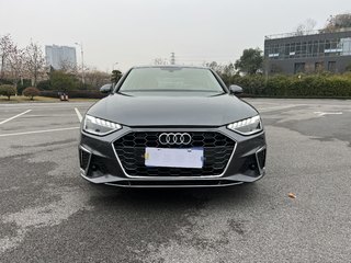 奥迪A4L 40TFSI 2.0T 自动 豪华动感型 