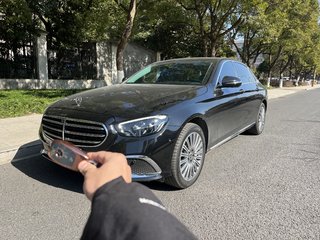 奔驰E级 E300L 2.0T 自动 豪华型 