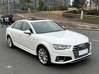 奥迪A4L 40TFSI 2.0T 自动 时尚型 