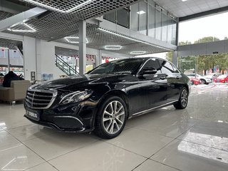 奔驰E级 E300L 2.0T 自动 时尚型改款 