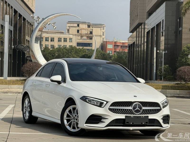 奔驰A级 A200L 2020款 1.3T 自动 运动轿车版 (国Ⅵ) 