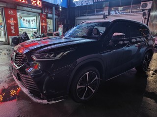 丰田皇冠陆放 2.5L 