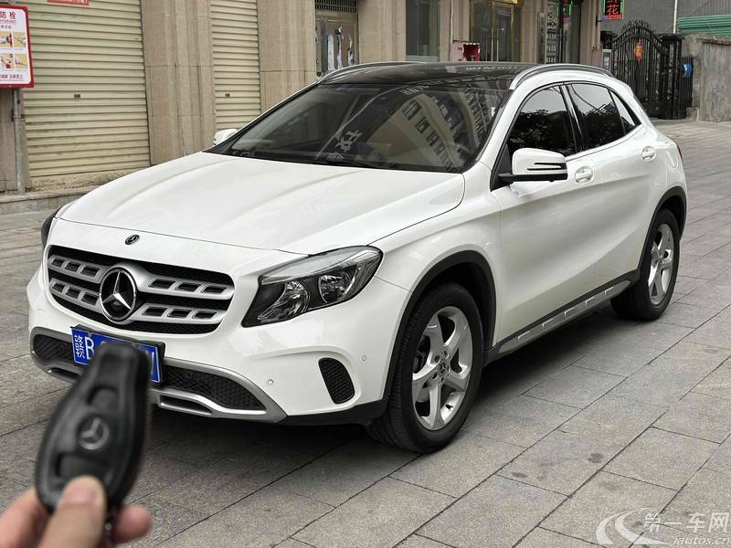 奔驰GLA 200 2019款 1.6T 自动 动感型 (国Ⅵ) 