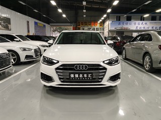 奥迪A4L 40TFSI 2.0T 自动 时尚动感型 