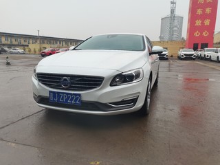 沃尔沃S60L T6 2.0T 自动 E驱混动智驭版 