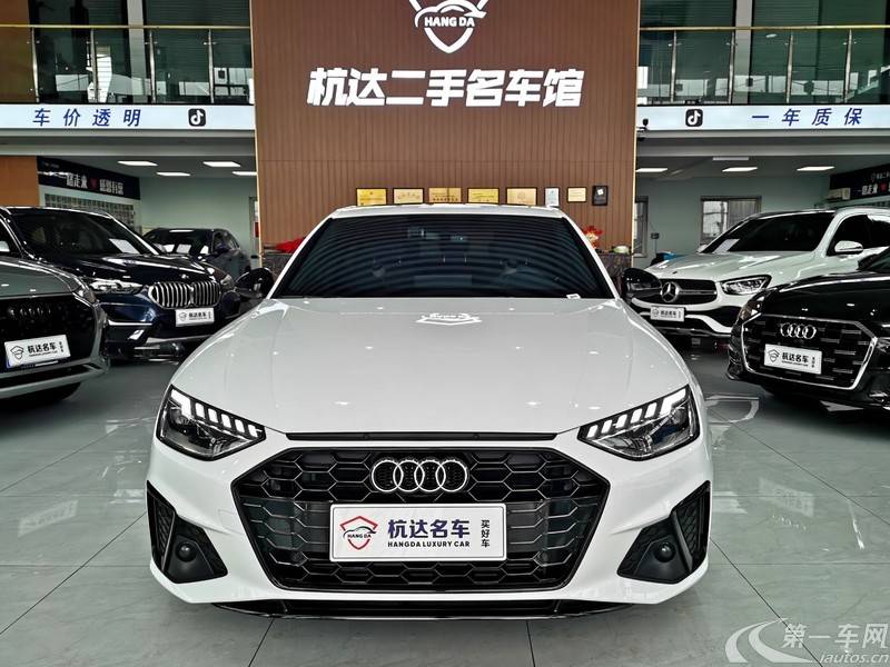 奥迪A4L 2022款 2.0T 自动 豪华动感型 (国Ⅵ) 