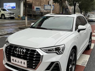 奥迪Q3 2.0T 时尚动感型 