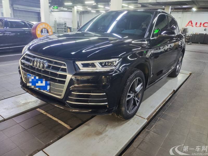 奥迪Q5L 40TFSI 2018款 2.0T 自动 荣享时尚型 (国Ⅴ) 