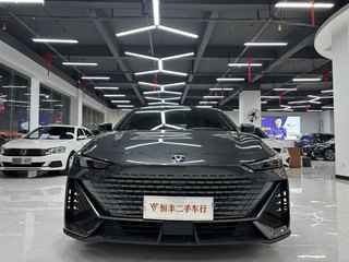 长安UNI-V 1.5T 自动 运动版 