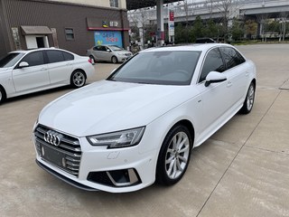 奥迪A4L 40TFSI 2.0T 自动 时尚型 